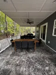 Luxury house, covered patio, private fire pit patio. Pontoon rental available