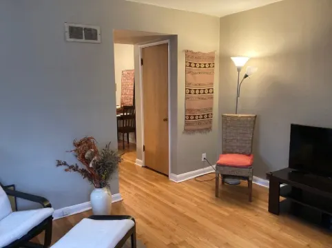 FIFTIES CLASSIC: cozy, convenient, comfortable Отели рядом с достопримечательностью «Музей Транспорта»