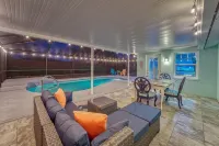 Summer Gem -Free Heated Pool -3B-2Br King-Q-2Twin-SB -Patio-Cozy Fire Pit-BBQ