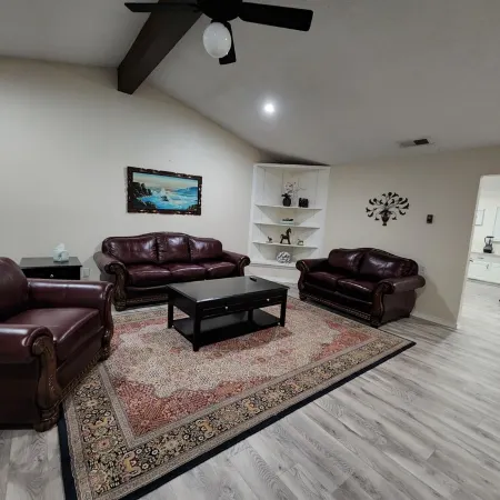Ranch at Lake Ray Roberts - 10 Acres walk to lake 4 Bed 2 Bath