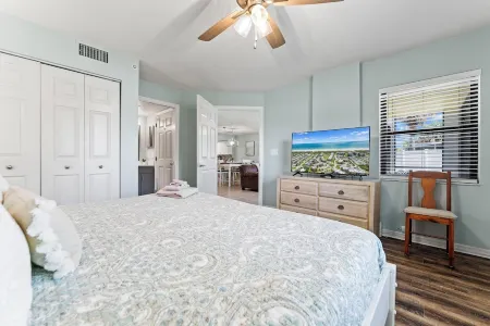 1st floor beach condo in Ocean Village Club, heated pool, steps to ocean!