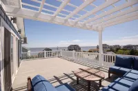 Green Street Coastal Retreat