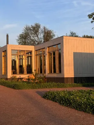 Klever Village Hotels in Kingiseppsky District