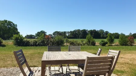 Le Pressoir: Spacious Gîte, full Nature, forest at 100m, Pornic at 20 Minutes