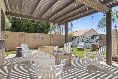 La Palma Suites in Mesa Отели рядом с достопримечательностью «Суперстишен Гейтуэй Запад»