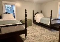 Restored 1800s Farmhouse in Beautiful Hocking Hills Hotels in Good Hope Township