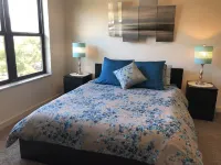 Modern Apt #402 - a Block from St. Pat's Hospital