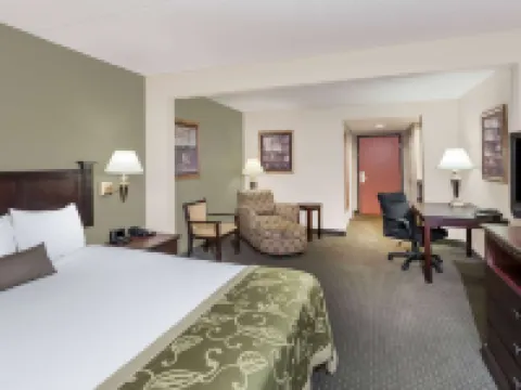 Wingate by Wyndham Peoria Hotels in Peoria