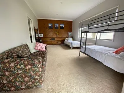 The Little Slice of South Coast Heaven House Hotels in der Nähe von Moruya Museum