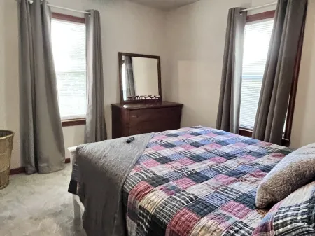 Cozy 2 Bedroom close to Cannon Valley Trail