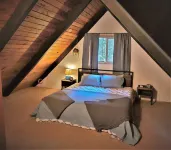 Relaxing Cabin Adjacent Olympic National Park / Forest & Beautiful Lake Cushman!