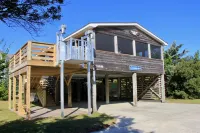 SALVO STARRY NIGHTS: The reviews are in: Short Walk to Beach & Super Clean! Outer Banks附近的飯店