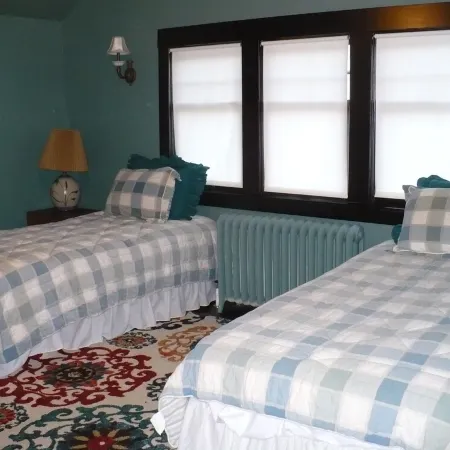 BEAUTIFUL MOUNTAIN HOME  RETREAT, SILVER MOUNTAIN IDAHO - Sleeps 8