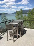 Whitefish Lakefront 3 BR Penthouse, 5 min from downtown, view of Big Mountain