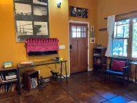 3 bed / 1 bath house in Prime Berkeley Location