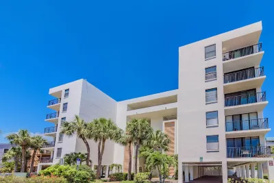 Remodeled 3bdrm @ Quiet Waters Hotels near Town Square Nature Park