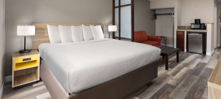 Days Inn by Wyndham Jackson Downtown Hotels in Hinds County