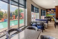 Clarion Pointe Sulphur Springs Hotel a Sulphur Springs