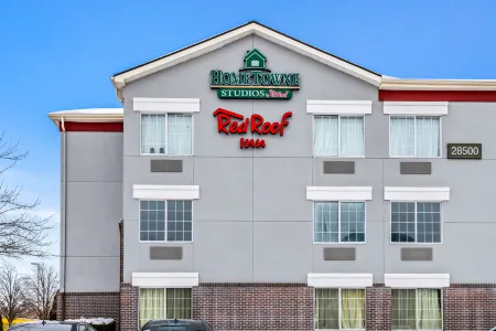 Red Roof Inn Southfield Отели рядом с достопримечательностью «4 Men»