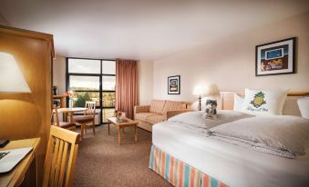 Staypineapple, University Inn, University District Seattle