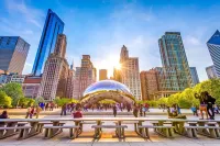 3BD West Town Gem: Explore the Windy City in Style
