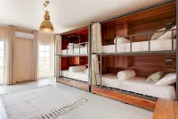 Malacuna Peniche Hotels in Ferrel
