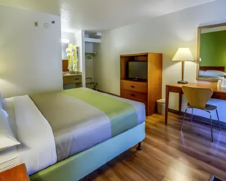 Motel 6 Buffalo, NY - Airport - Williamsville Hotels in Lancaster