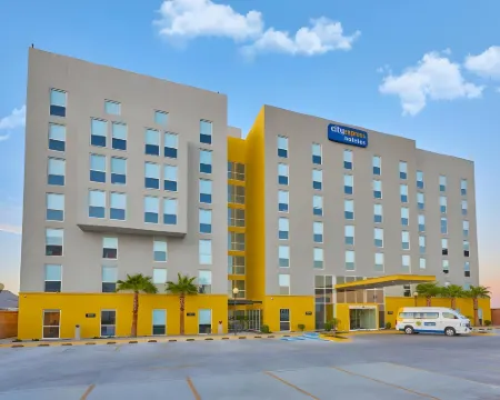 シティエクスプレス バイ マリオット ヘルモシージョ エルモシージョのホテル