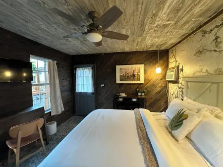 Cozy Inner-Loop Guest House. A City Retreat! Отели рядом с достопримечательностью «Хьюстонский университет»