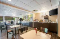 Sleep Inn & Suites - breakfast