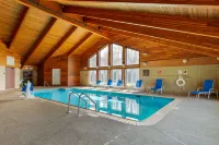 Comfort Inn & Suites - 2-Star