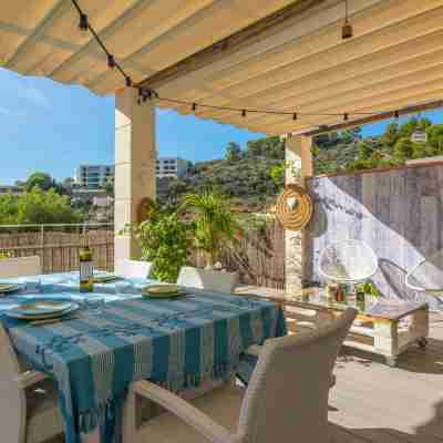 PORTO LUZ - Beautiful duplex apartment with wonderful views over the port of Sóller. Free WIFI. Dining/Meeting Rooms