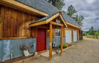 One of a kind, property with 3 charming houses, horse facility and pets welcome.