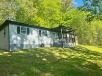 Good Vibes Only: Red River Gorge! Large Game Room! Hot Tub!