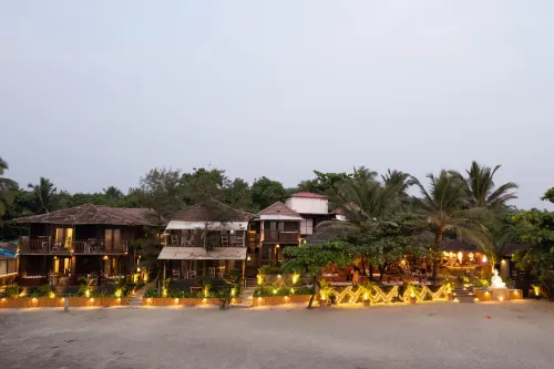 Sinq Beach Morjim