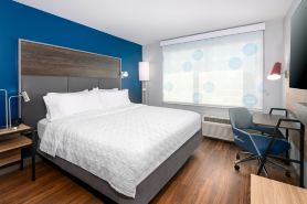 Tru by Hilton Wilmington