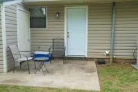 Cute 2 bedroom/2 bathrooms home - 2성급