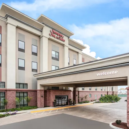 Hampton Inn & Suites Watsonville