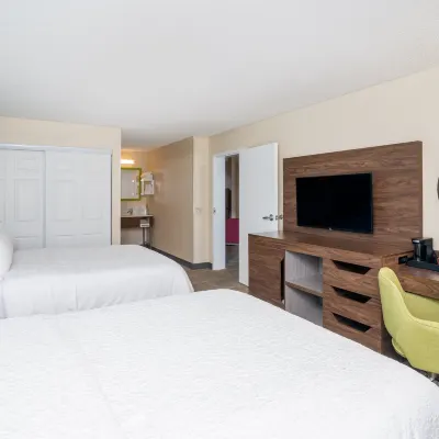 Hampton Inn & Suites West Little Rock Hotels near Clinton Home