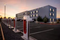 Holiday Inn Express & Suites GEORGE - QUINCY SOUTH by IHG - parking
