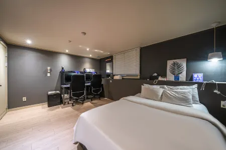 Yam Guri Sutaek Отели в г. Кури