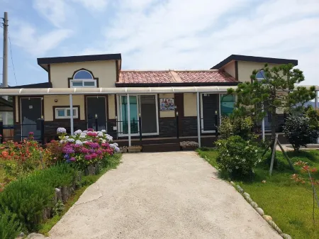 Wando Yonghyeonine Pension Отели в г. Вандо