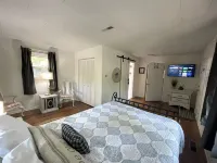 The Vista / Luxe • Upscale • Immaculate • Spacious Hotel a Center Point