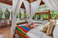 Ian Anderson's Caves Branch Adventure Co Hotels in Belmopan