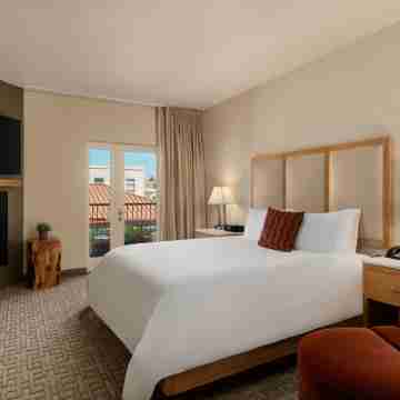 Inn at the 5th Rooms