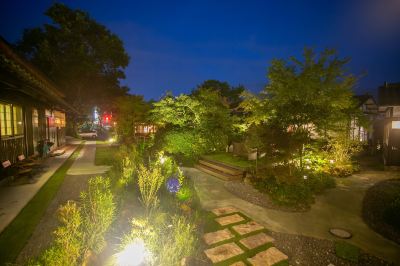 庭 和モダンな温泉旅館 湯布院らんぷの宿の写真