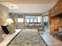 Woolmarket House Hospitality Limited Hotels in Chipping Campden