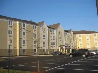 Candlewood Suites CHESAPEAKE/SUFFOLK by IHG - parking