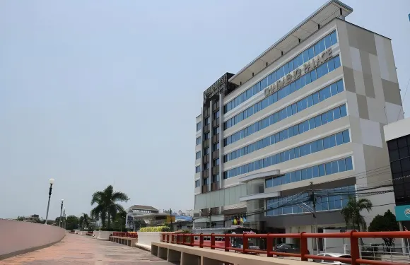 查薩恩格皇宮酒店