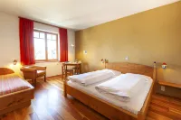 Alter Wirt Gmbh in Grünwald Hotels in Grunwald